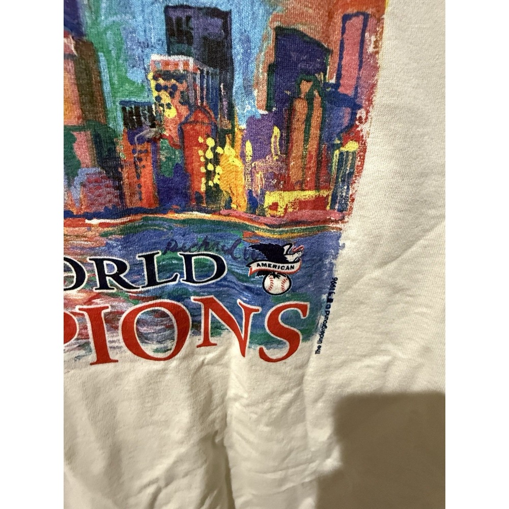 XL VERY RARE VINTAGE 1996 NY Yankees World Champions Twin‎ Towers T-Shirt VTG B - Picture 7 of 8